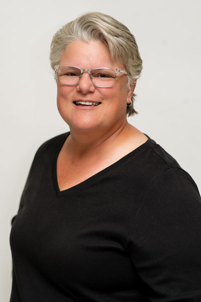 IPS_Headshots_WEB-2_Laura IPS_Headshots_WEB-2_Laura